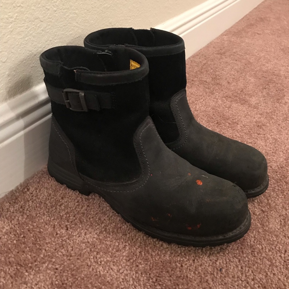 Women’s steel toe shoes